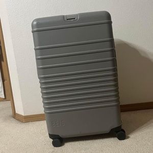 BEIS 26" Check-In Roller